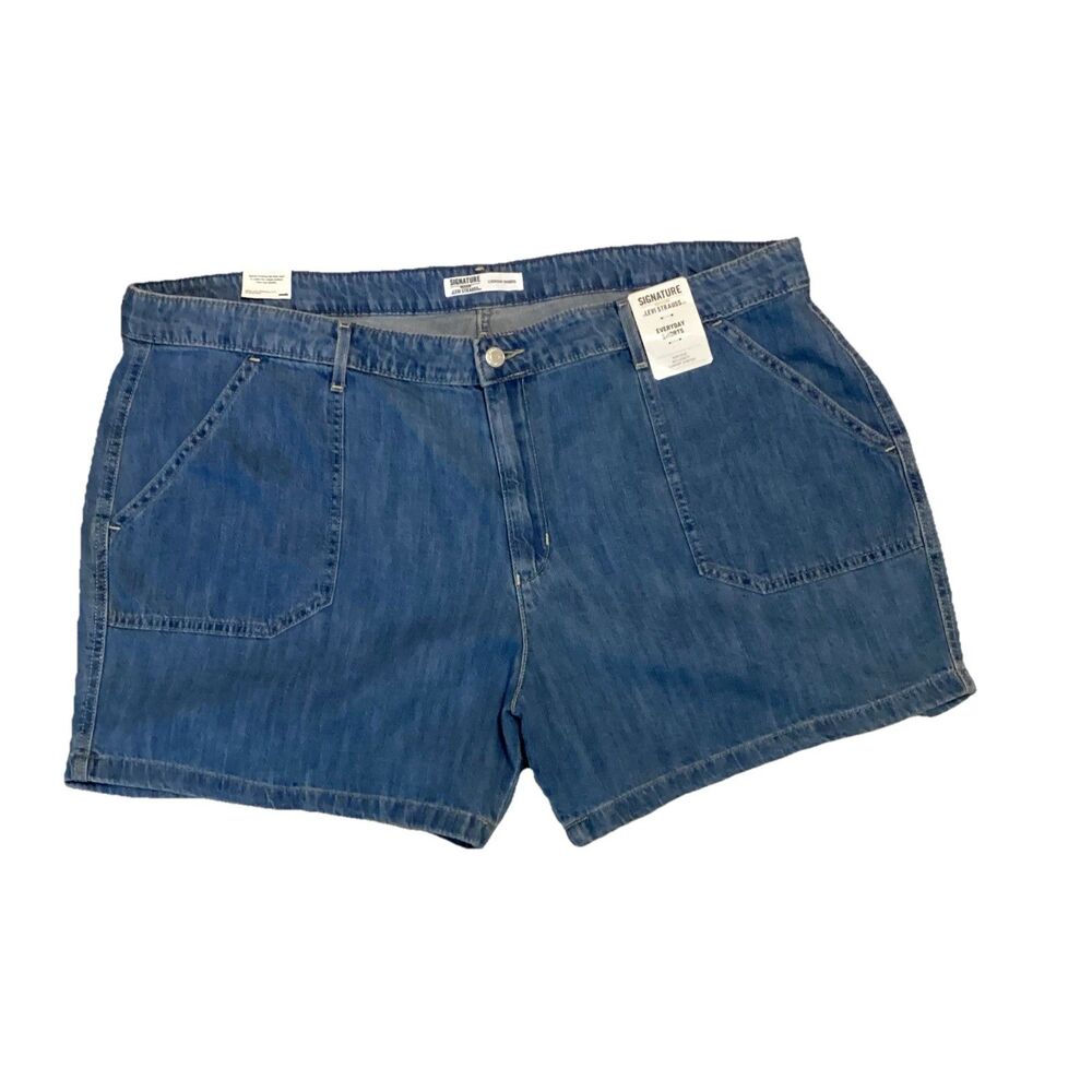 NWT Signature Levi's Women's High Rise Mid Length Jean Shorts Plus Size 22 Curvy